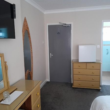 Relax At Rosscourt Guest House-Free On Site Parking (Adults Only) Bournemouth Eksteriør bilde