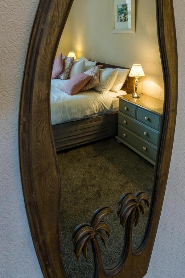 Relax At Rosscourt Guest House-Free On Site Parking (Adults Only) Bournemouth Eksteriør bilde