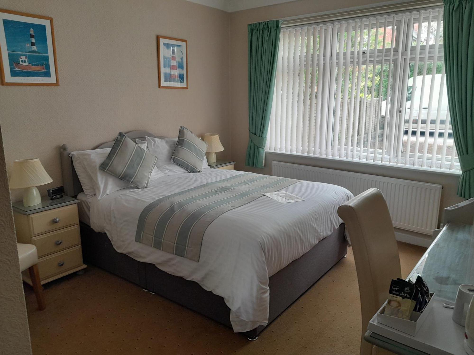 Relax At Rosscourt Guest House-Free On Site Parking (Adults Only) Bournemouth Eksteriør bilde