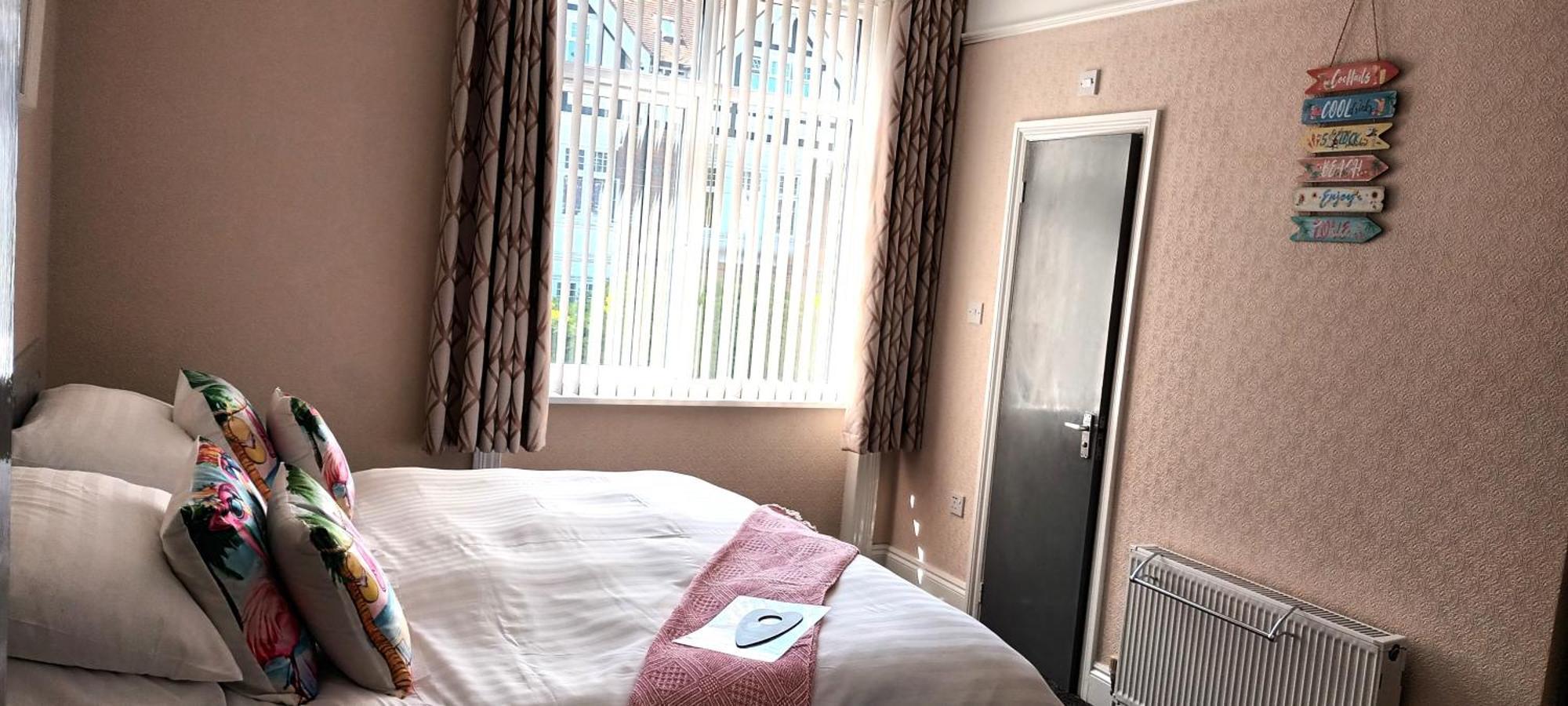 Relax At Rosscourt Guest House-Free On Site Parking (Adults Only) Bournemouth Eksteriør bilde