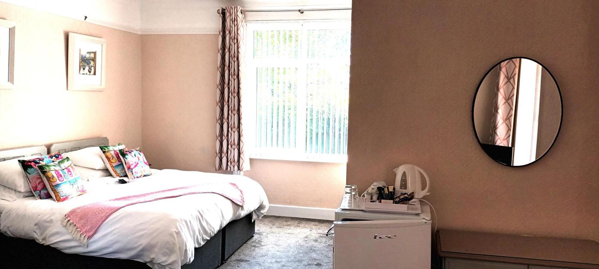 Relax At Rosscourt Guest House-Free On Site Parking (Adults Only) Bournemouth Eksteriør bilde
